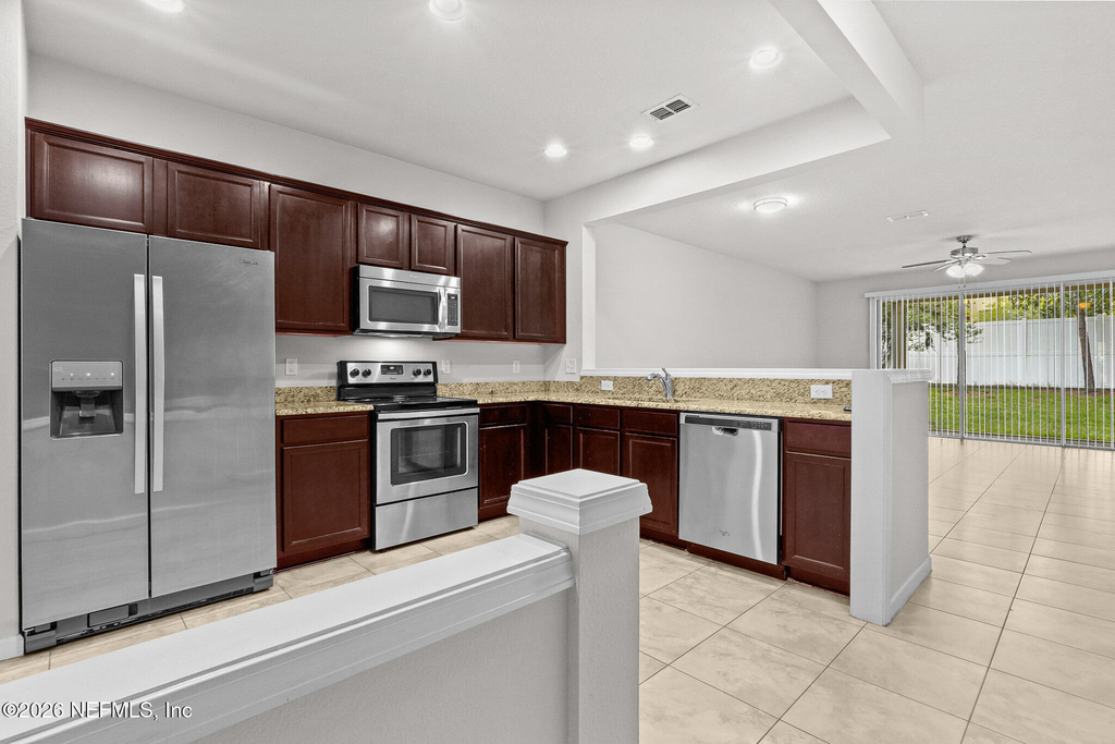 6791 Roundleaf Drive - Photo 8
