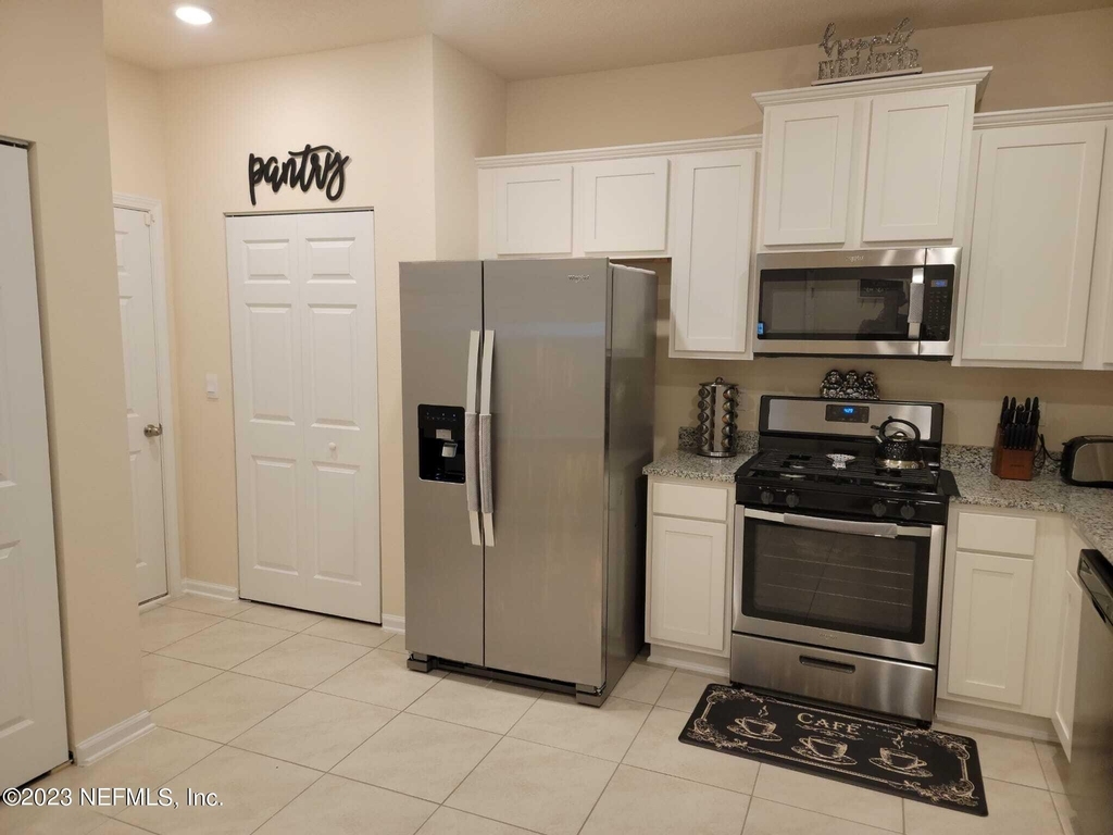 450 Coastline Way - Photo 4