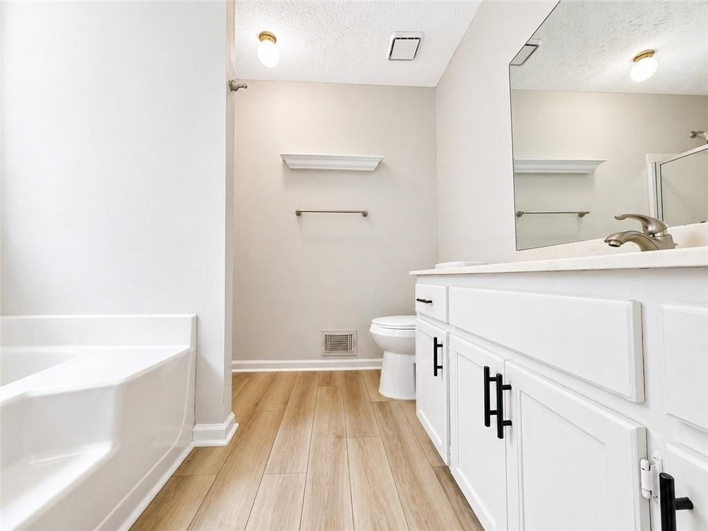 1400 Chalet Circle - Photo 6
