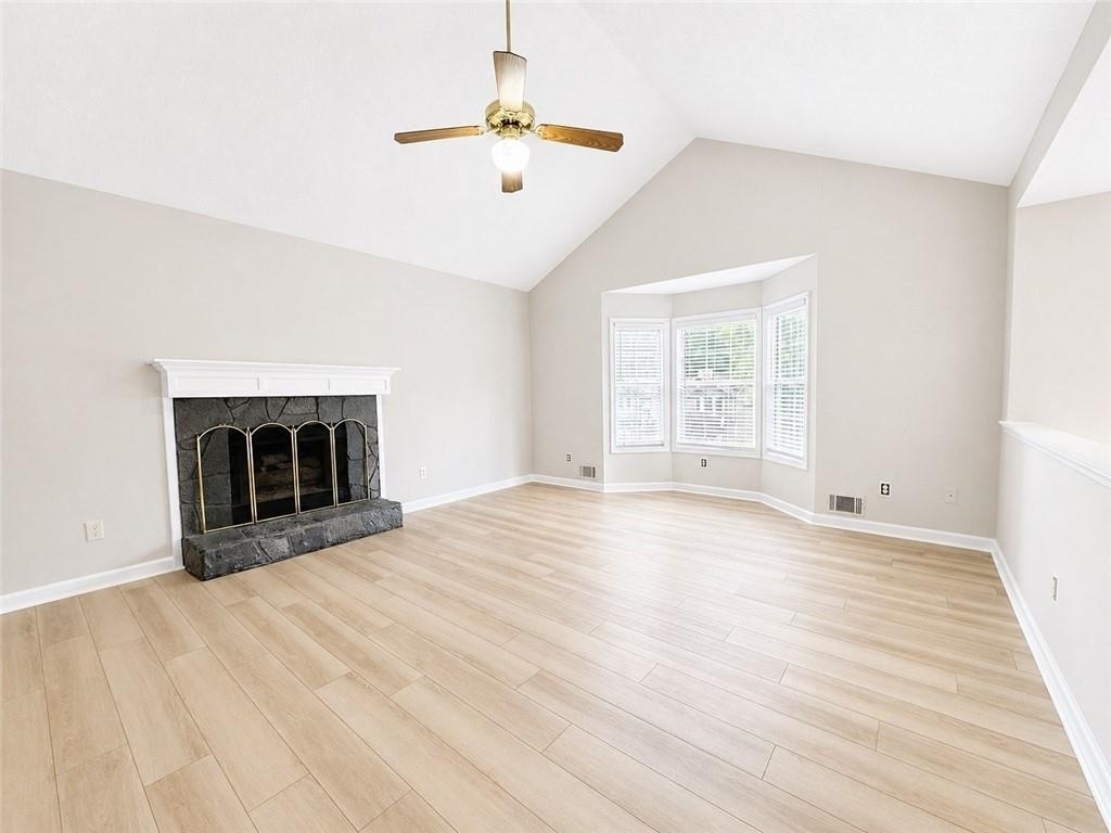 1400 Chalet Circle - Photo 2