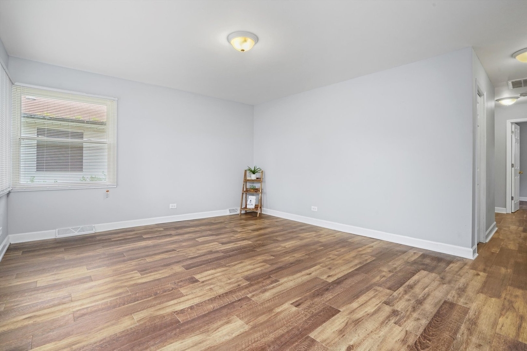 16125 Marshfield Avenue - Photo 3