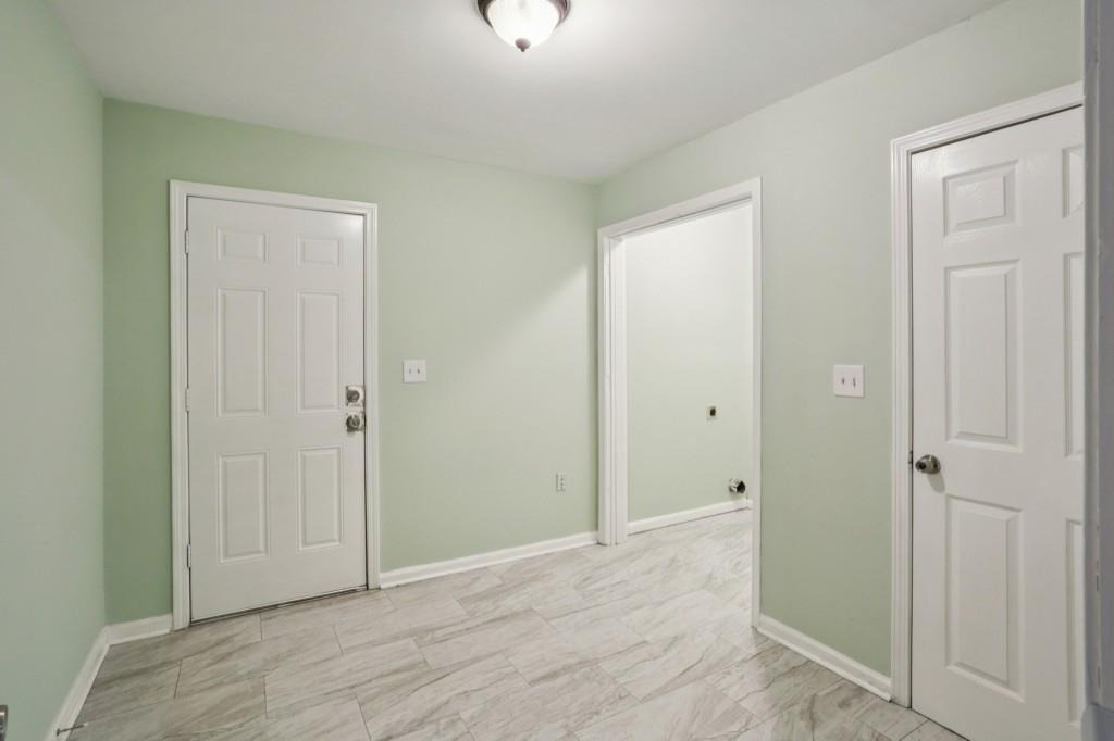 753 Prince Place - Photo 32
