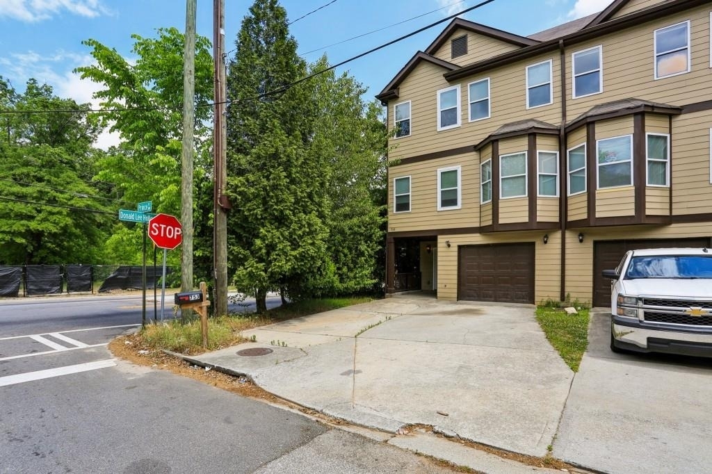 753 Prince Place - Photo 6