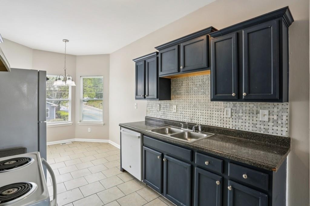 753 Prince Place - Photo 15