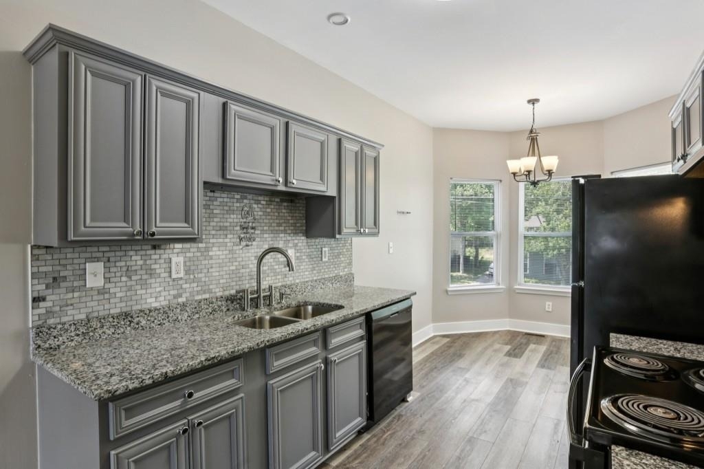 751 Prince Place - Photo 14