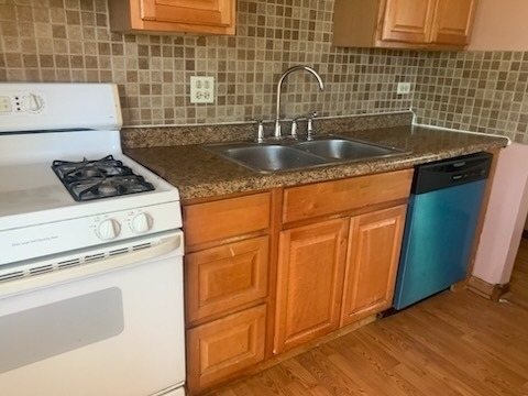 982 Grant Street - Photo 10