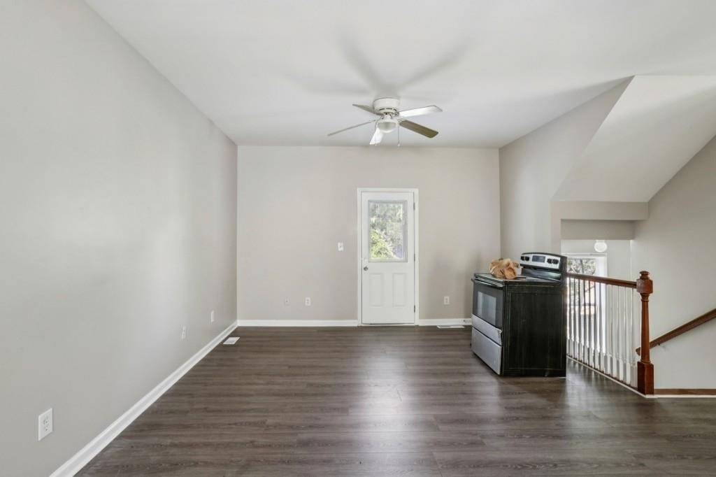 740 Prince Place - Photo 10