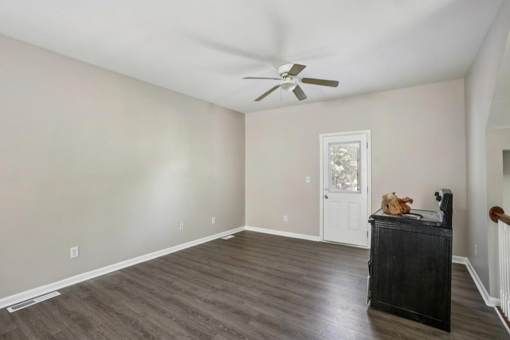 740 Prince Place - Photo 9