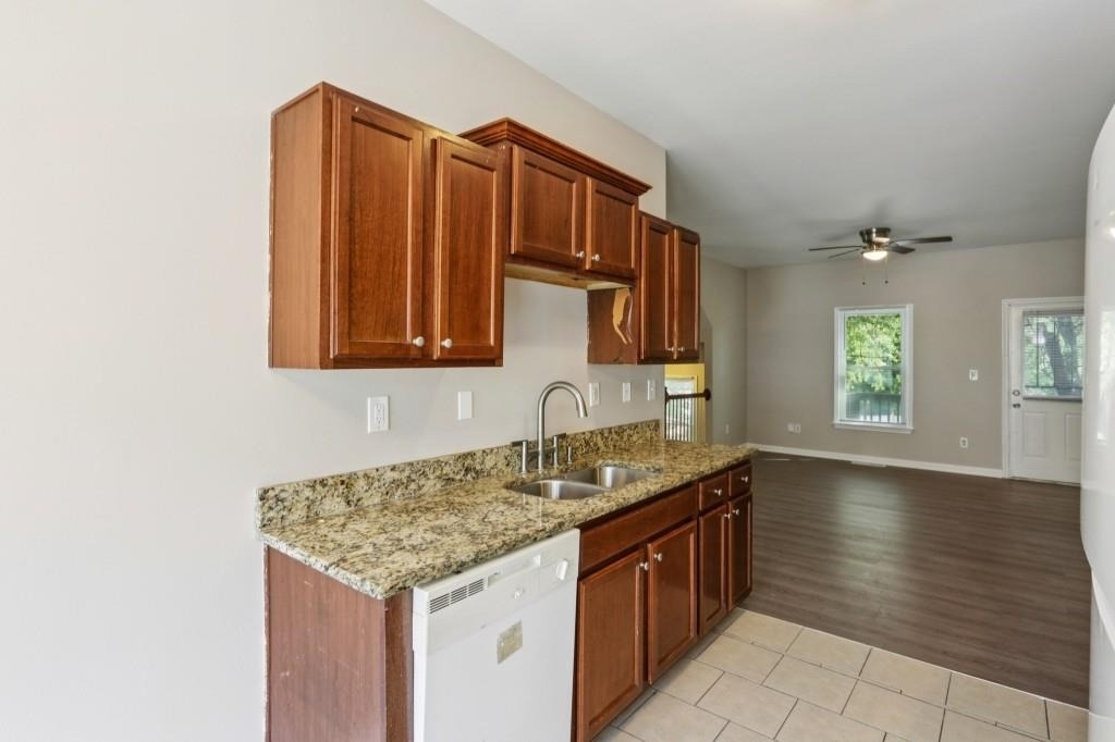 739 Prince Place - Photo 18