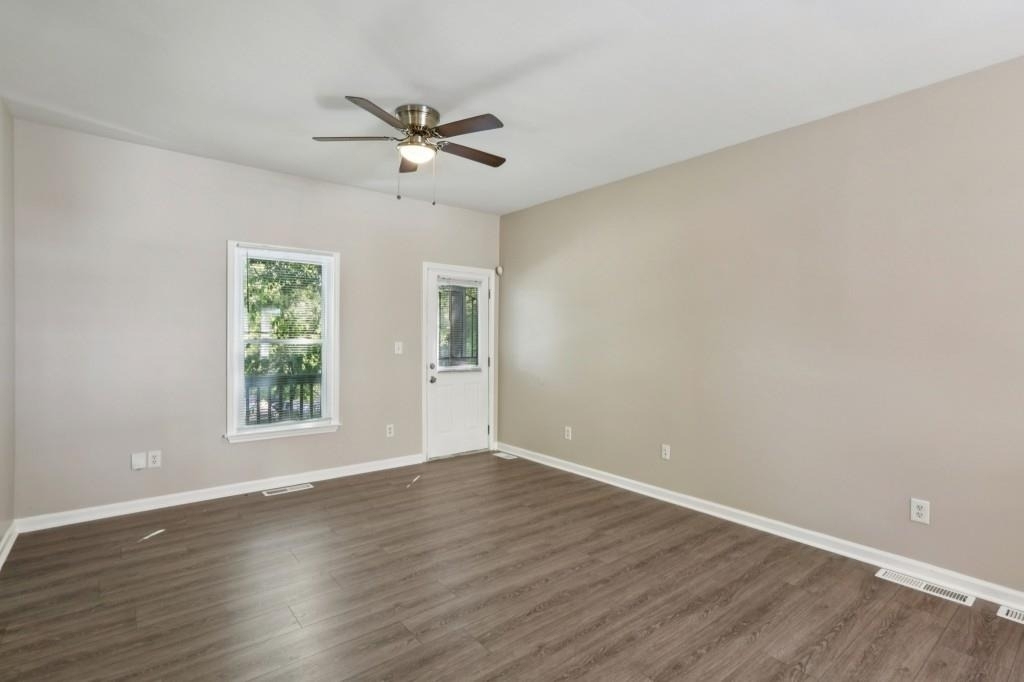 739 Prince Place - Photo 12