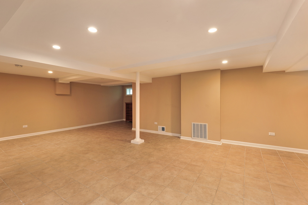 651 Brier Street - Photo 11
