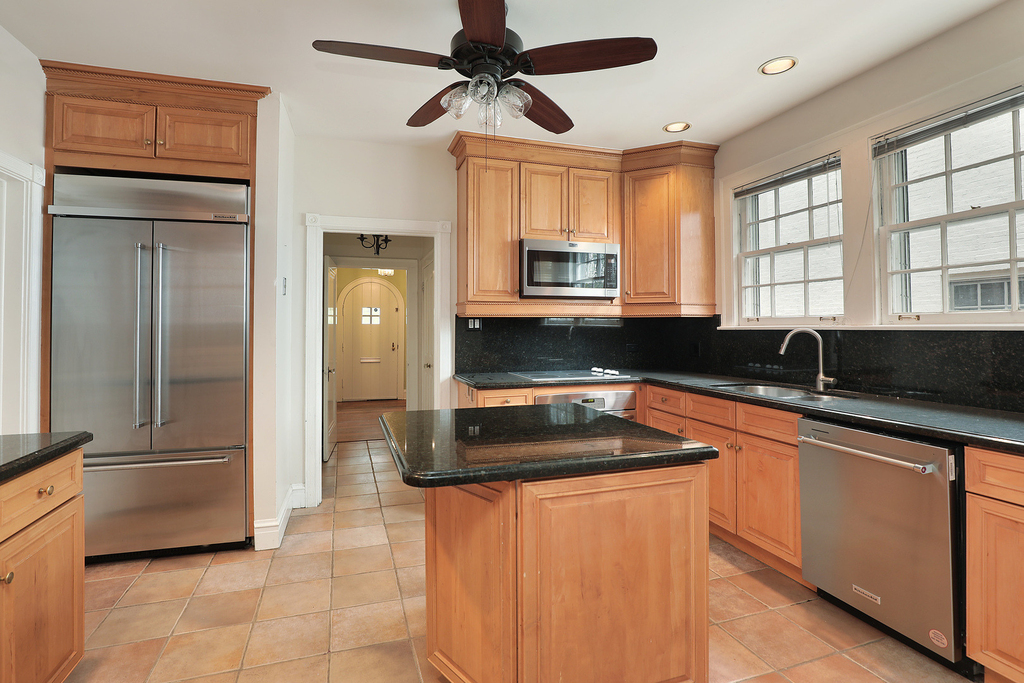 651 Brier Street - Photo 5