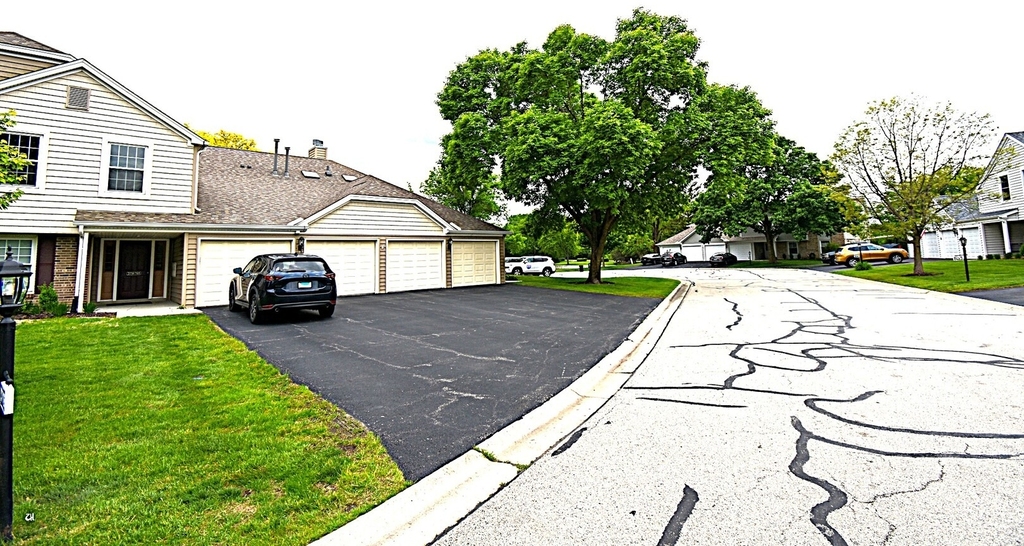 27w705 Windermere Road - Photo 11
