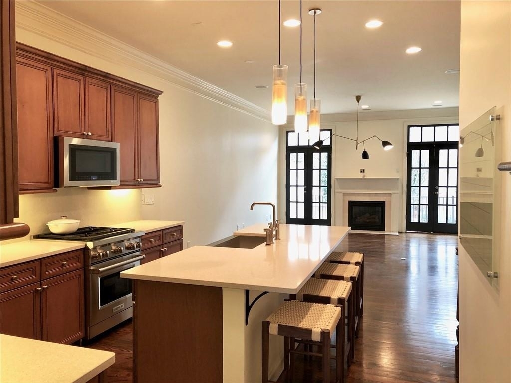 69 Honour Avenue Nw - Photo 3