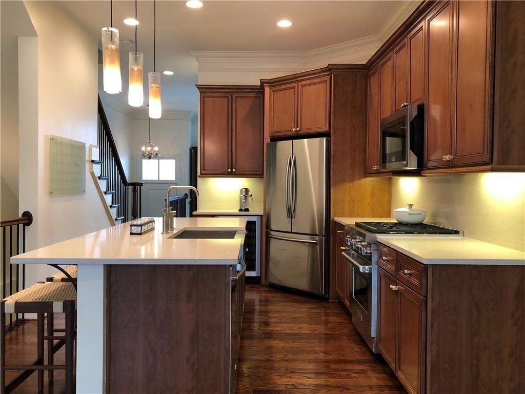 69 Honour Avenue Nw - Photo 2