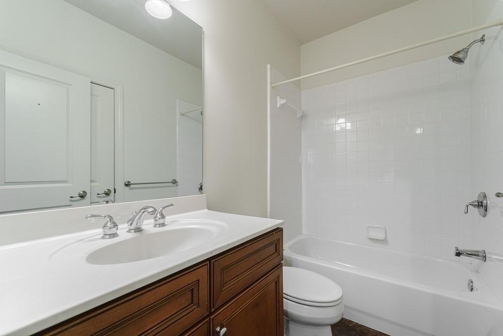 69 Honour Avenue Nw - Photo 10