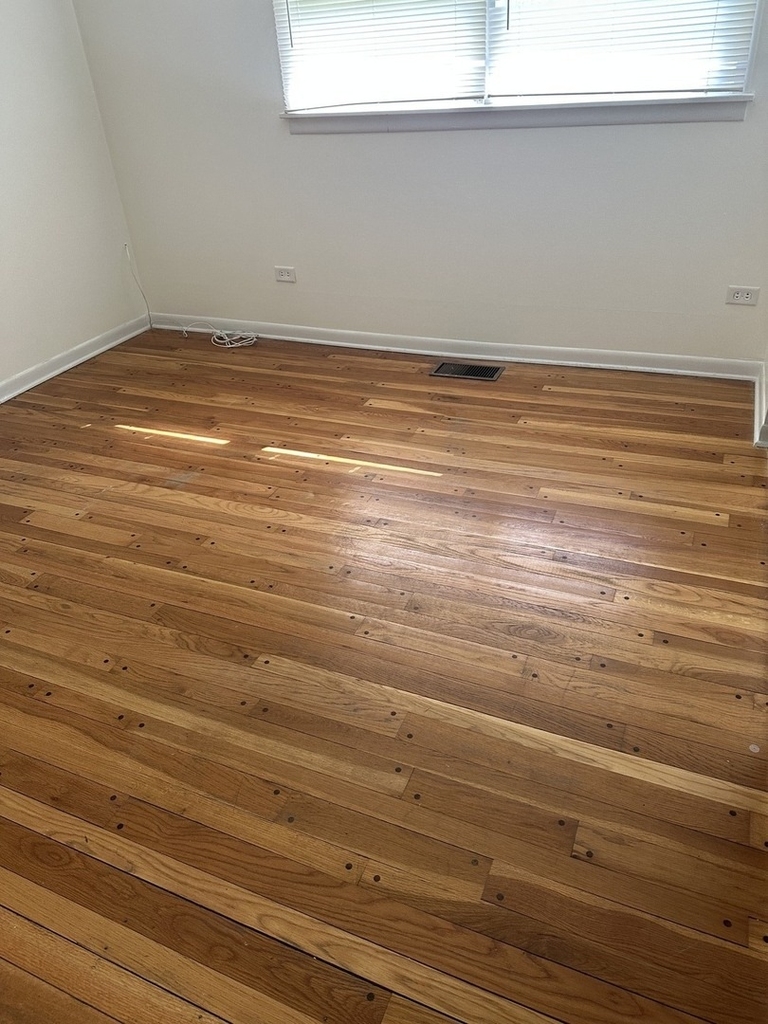 2030 Crestwood Lane - Photo 2