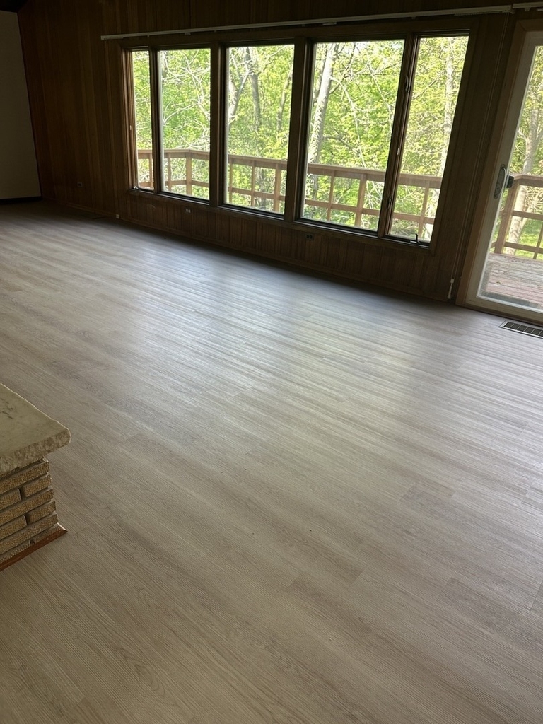 2030 Crestwood Lane - Photo 1