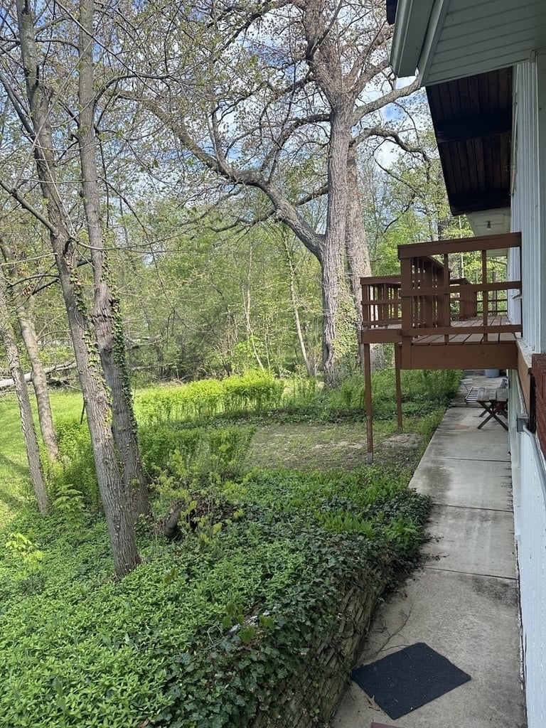 2030 Crestwood Lane - Photo 10