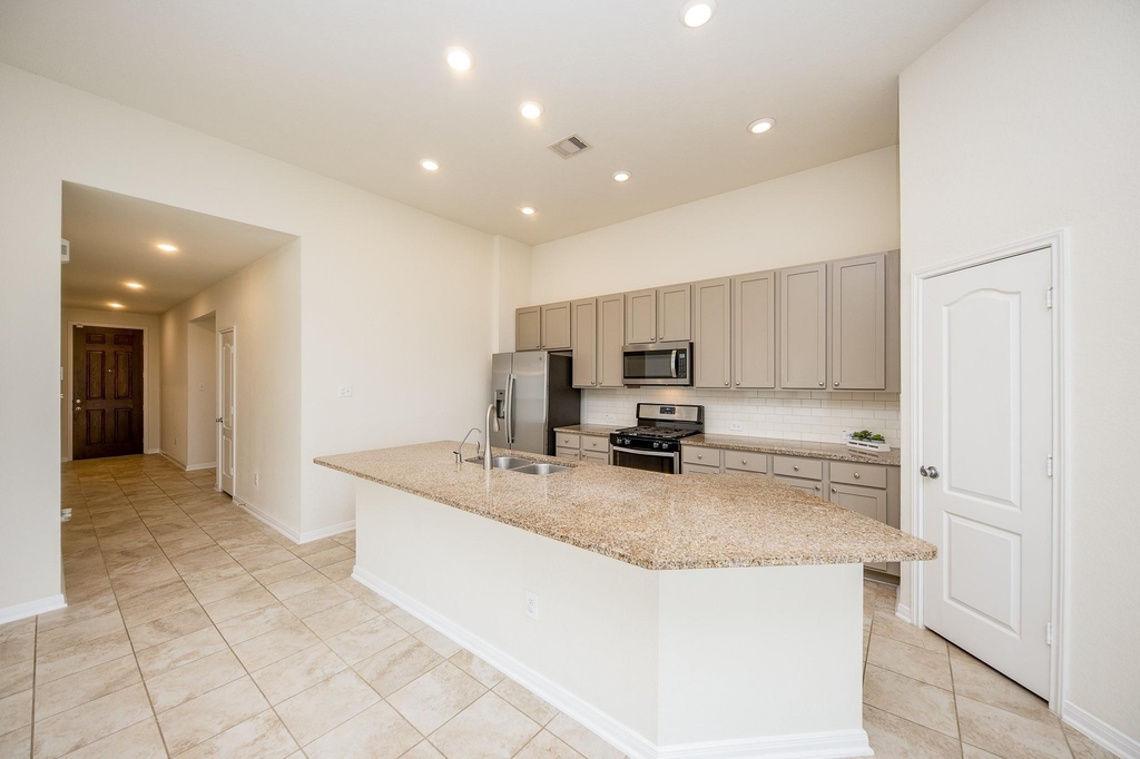 4614 Westgreen Ridge Road - Photo 4