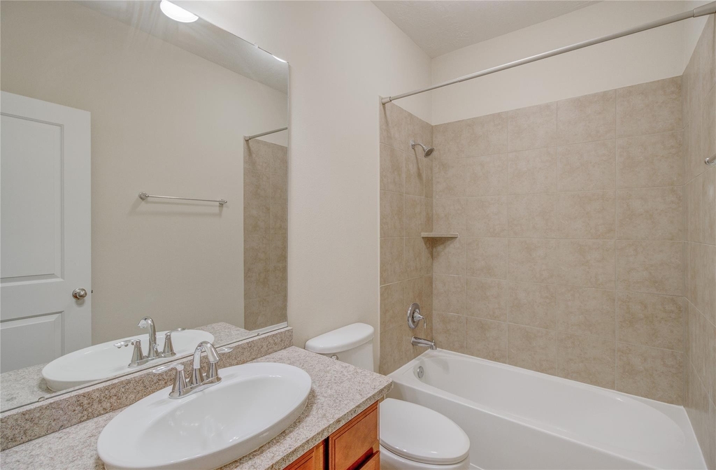 70 S Almondell Circle - Photo 25
