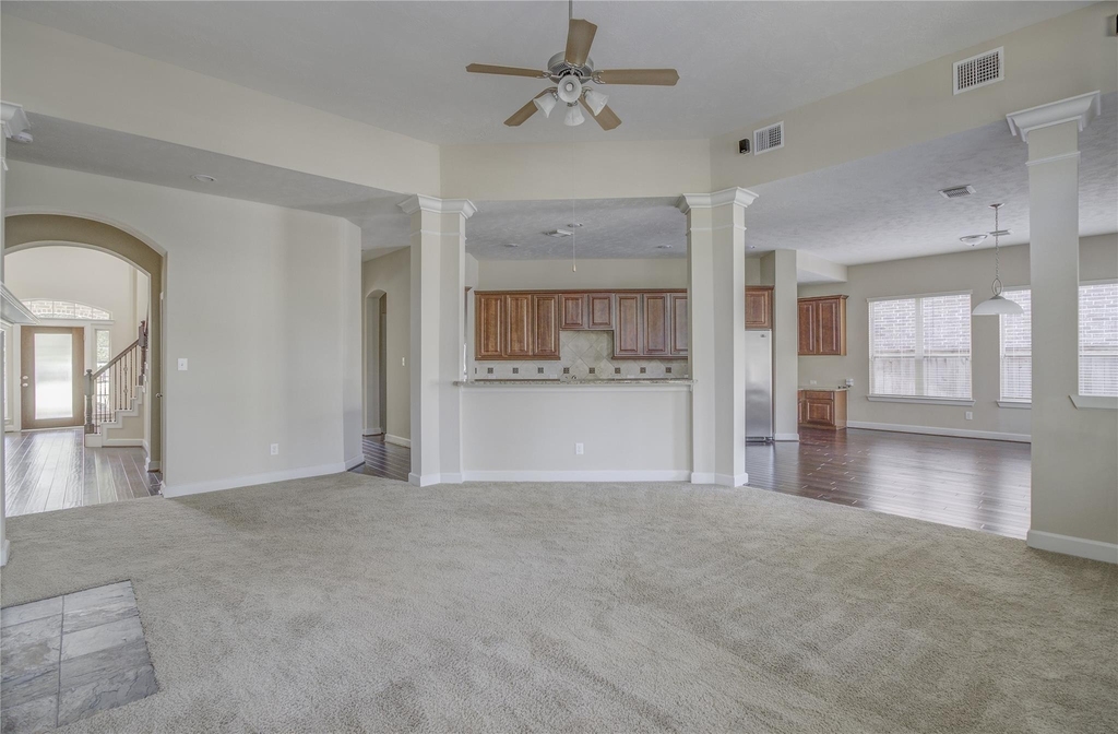70 S Almondell Circle - Photo 11