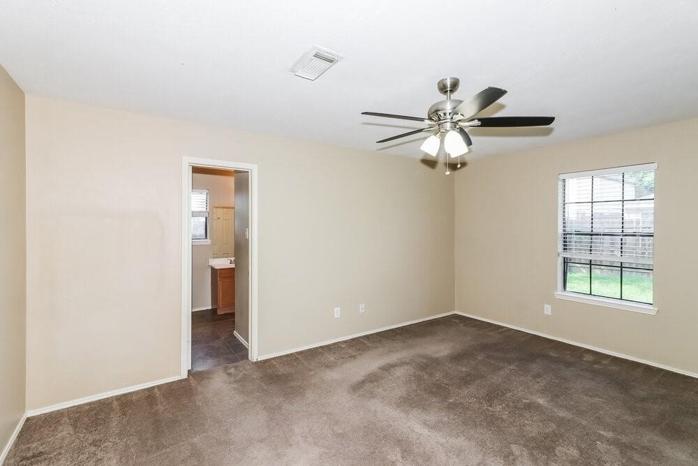 6618 Sutton Meadows Drive - Photo 7