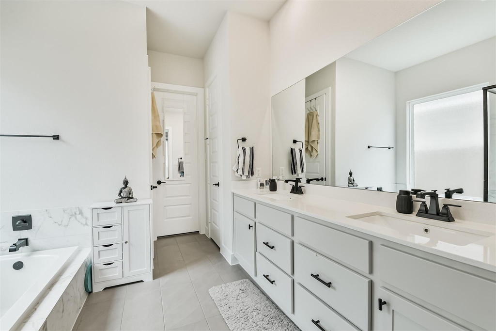 9243 Trimble Landing Drive - Photo 16