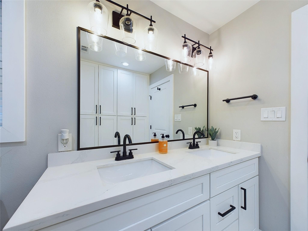 7609 Amelia Road - Photo 23