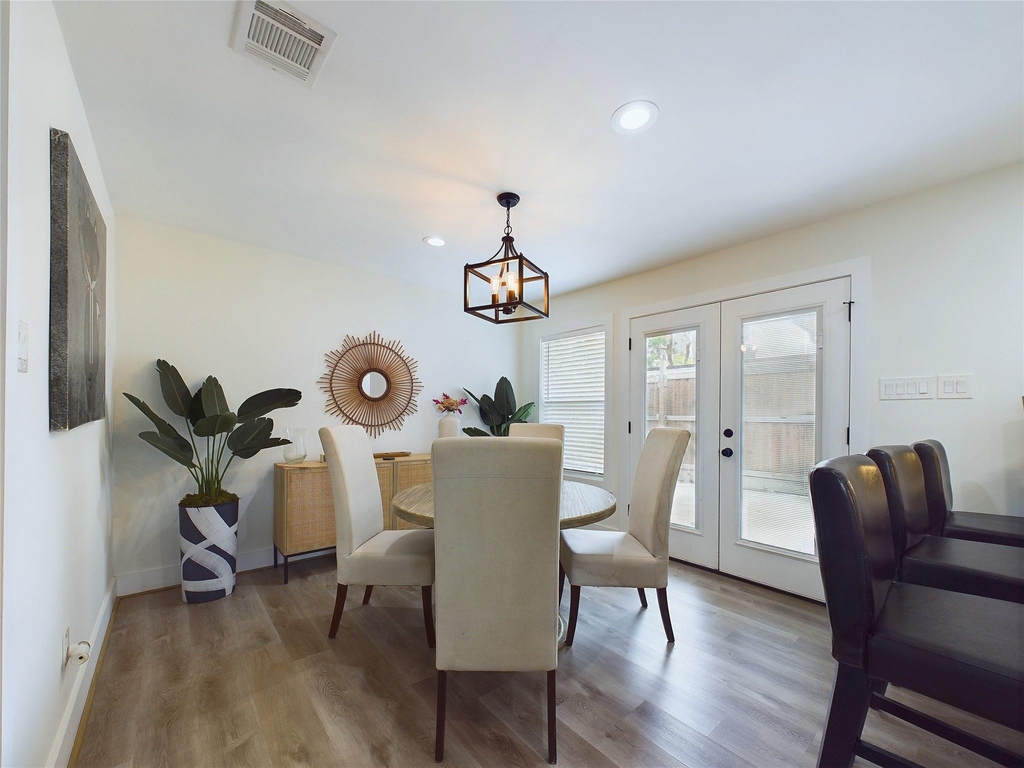 7609 Amelia Road - Photo 8