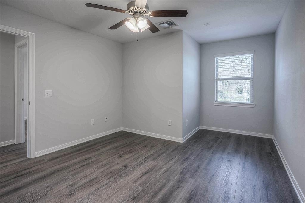 1419 Avenue N - Photo 35