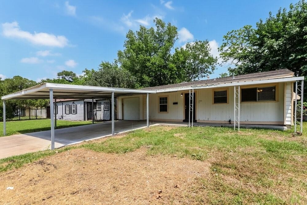 11611 Duane Street - Photo 1