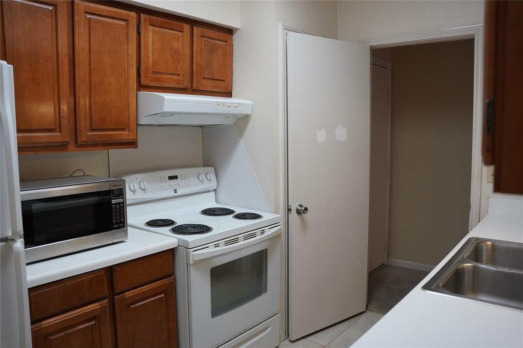 2475 Underwood Street - Photo 16