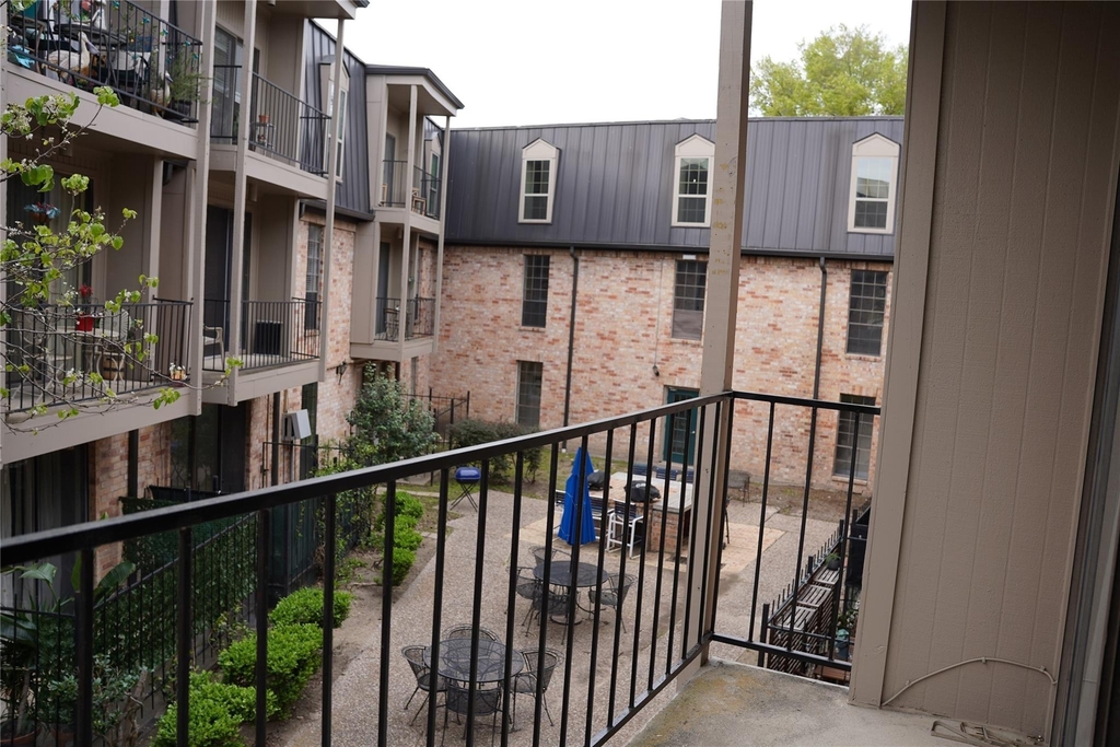 2475 Underwood Street - Photo 1
