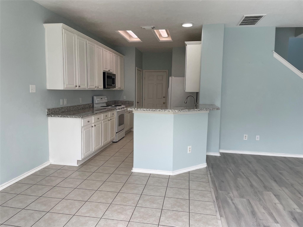 9022 Elm Drake Lane - Photo 4
