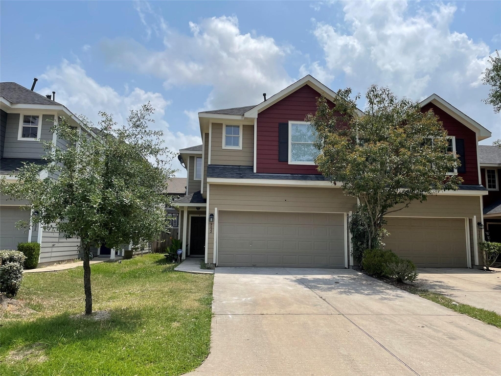 9022 Elm Drake Lane - Photo 0