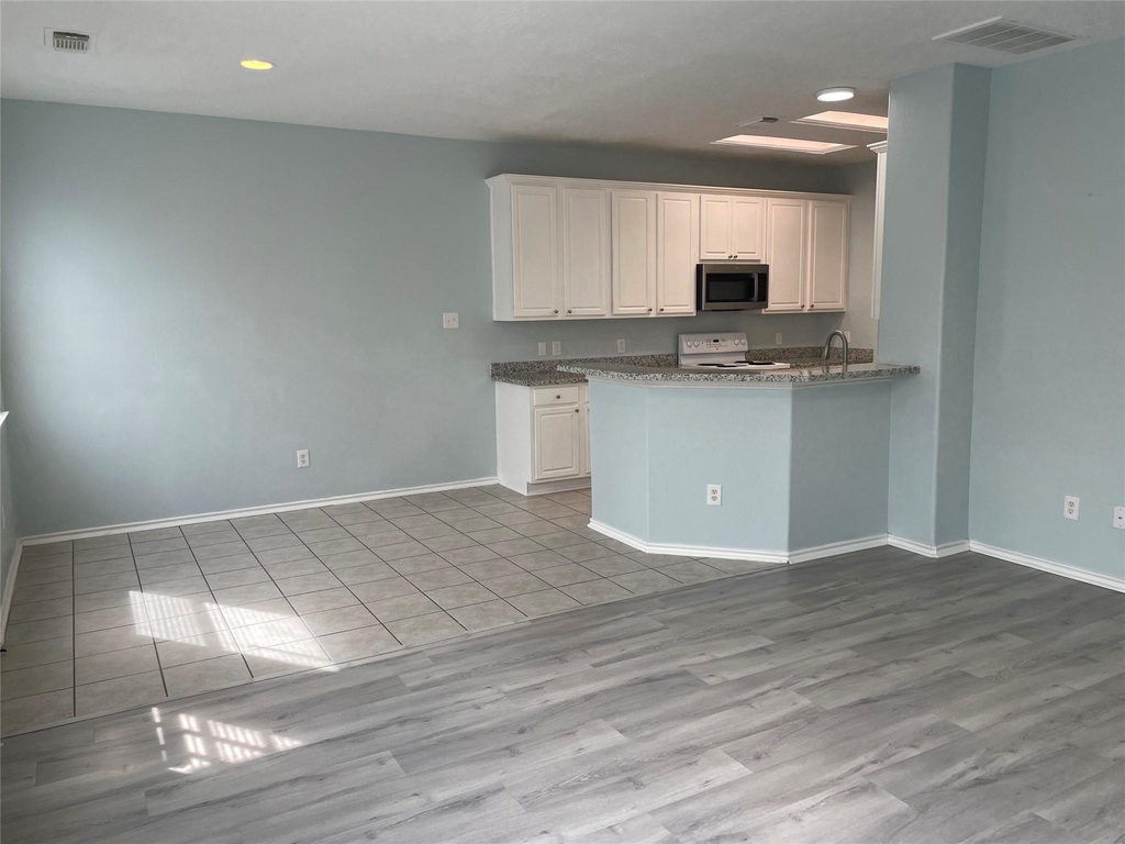 9022 Elm Drake Lane - Photo 2