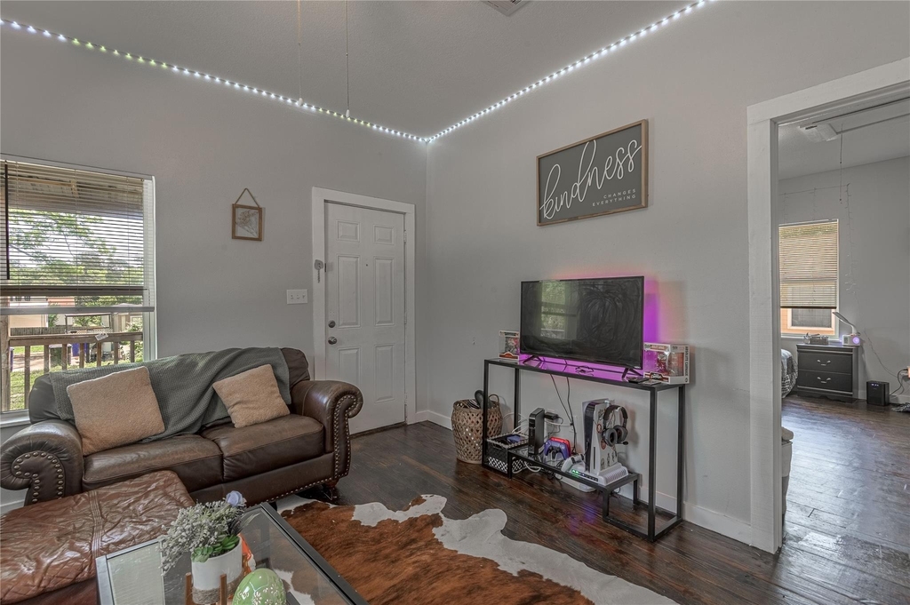 3210 Elks Drive - Photo 6