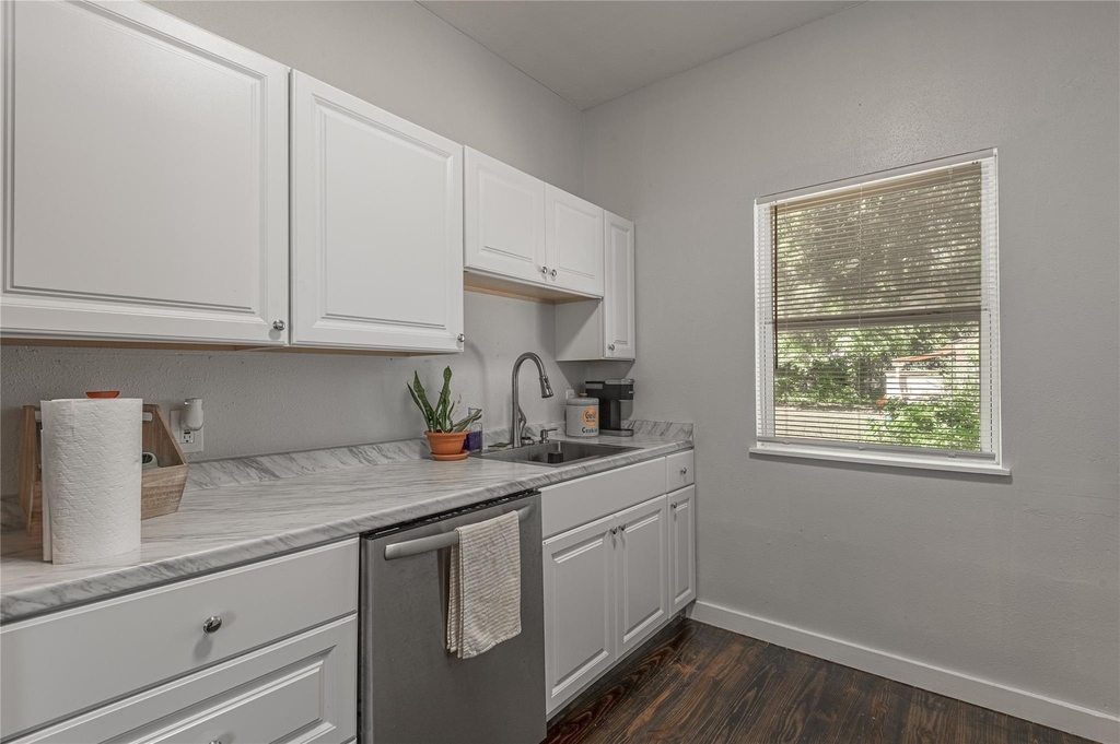3210 Elks Drive - Photo 11