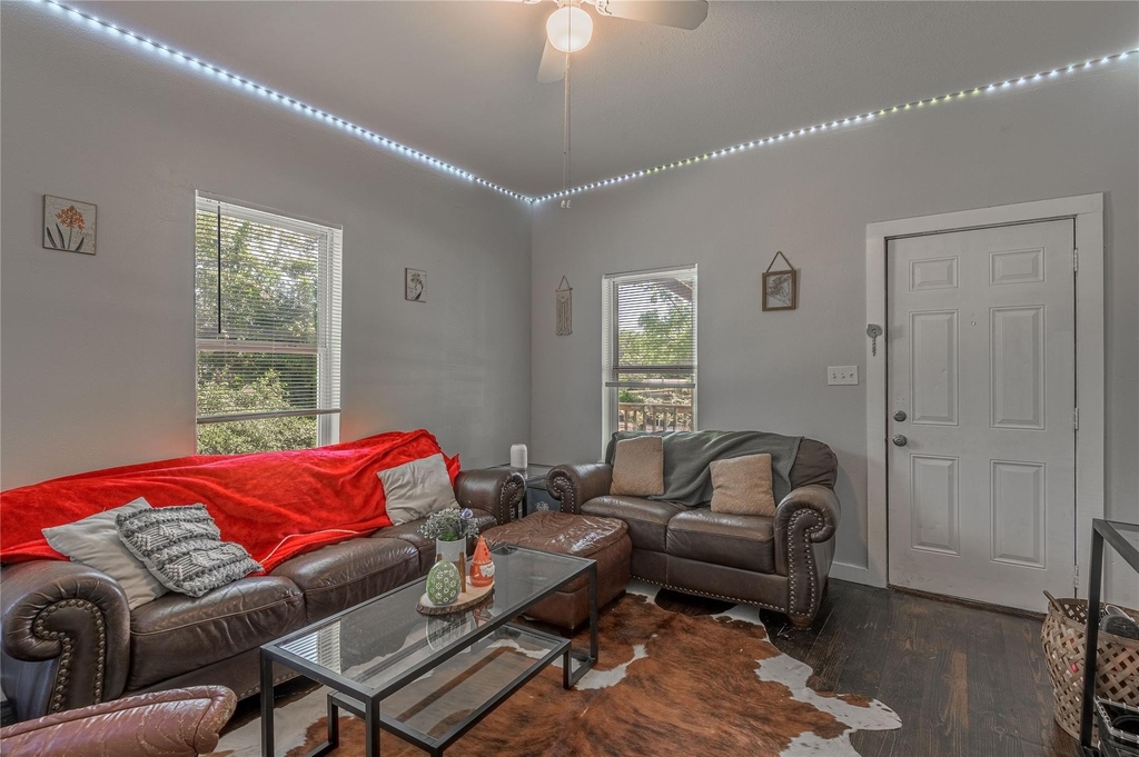 3210 Elks Drive - Photo 5