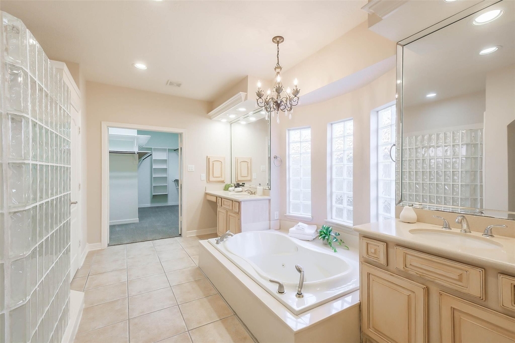 12411 Santiago Cove Lane - Photo 22