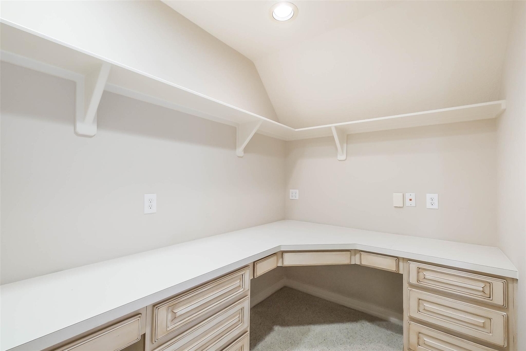 12411 Santiago Cove Lane - Photo 32