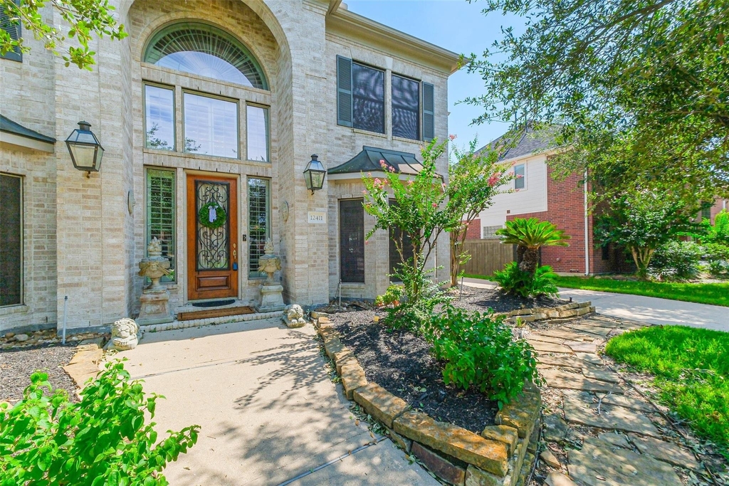 12411 Santiago Cove Lane - Photo 2