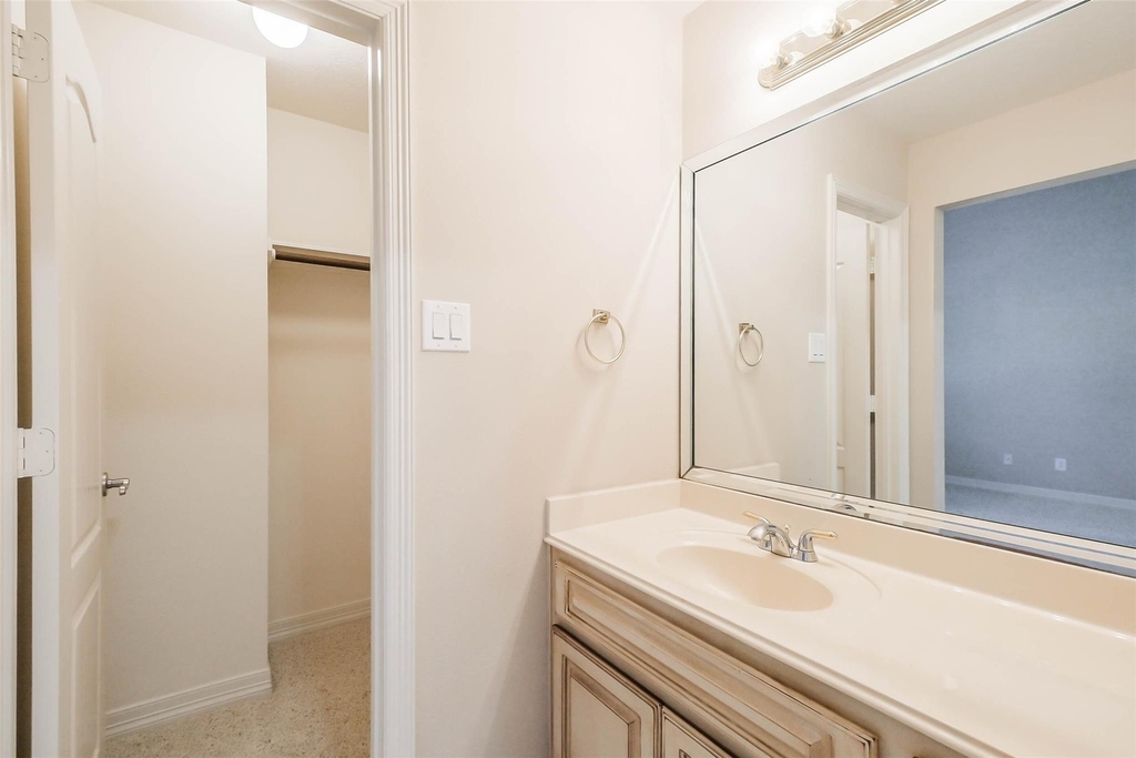 12411 Santiago Cove Lane - Photo 36
