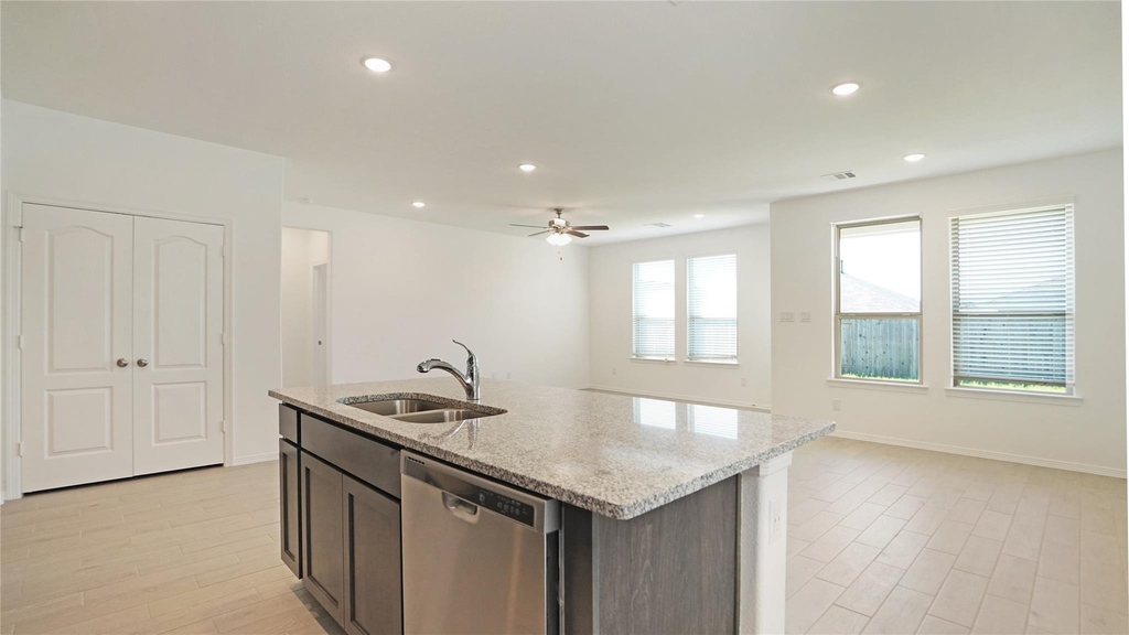 25810 Northpark Pine Drive - Photo 15