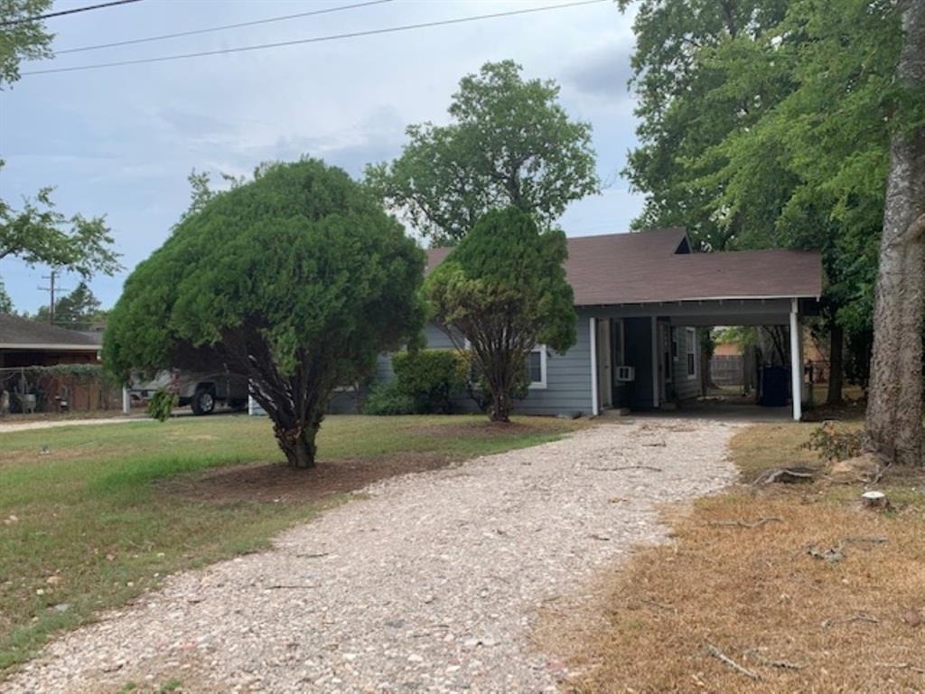 1025 6th Street - Photo 1