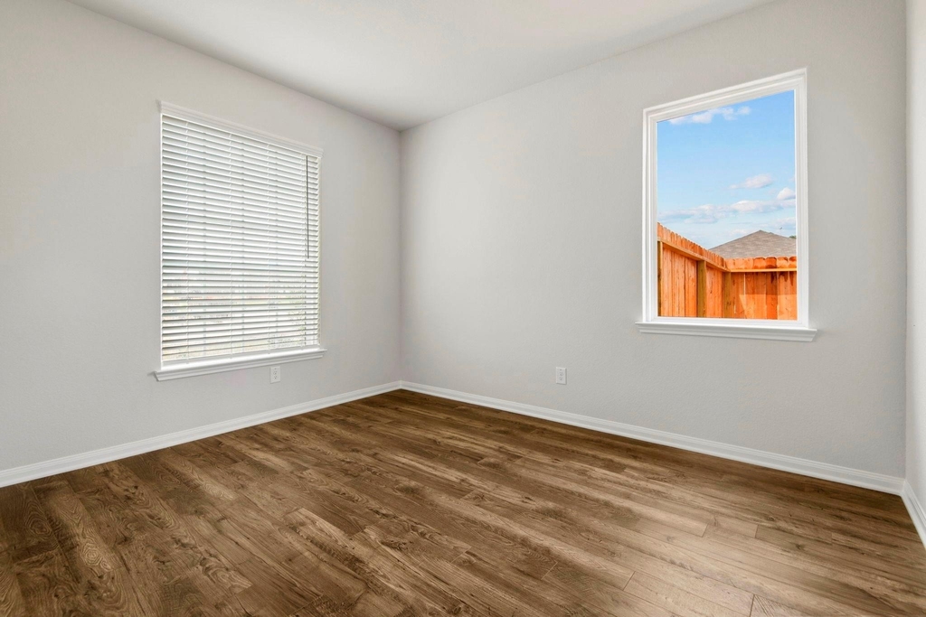 701 Jasmine Ridge Lane - Photo 2