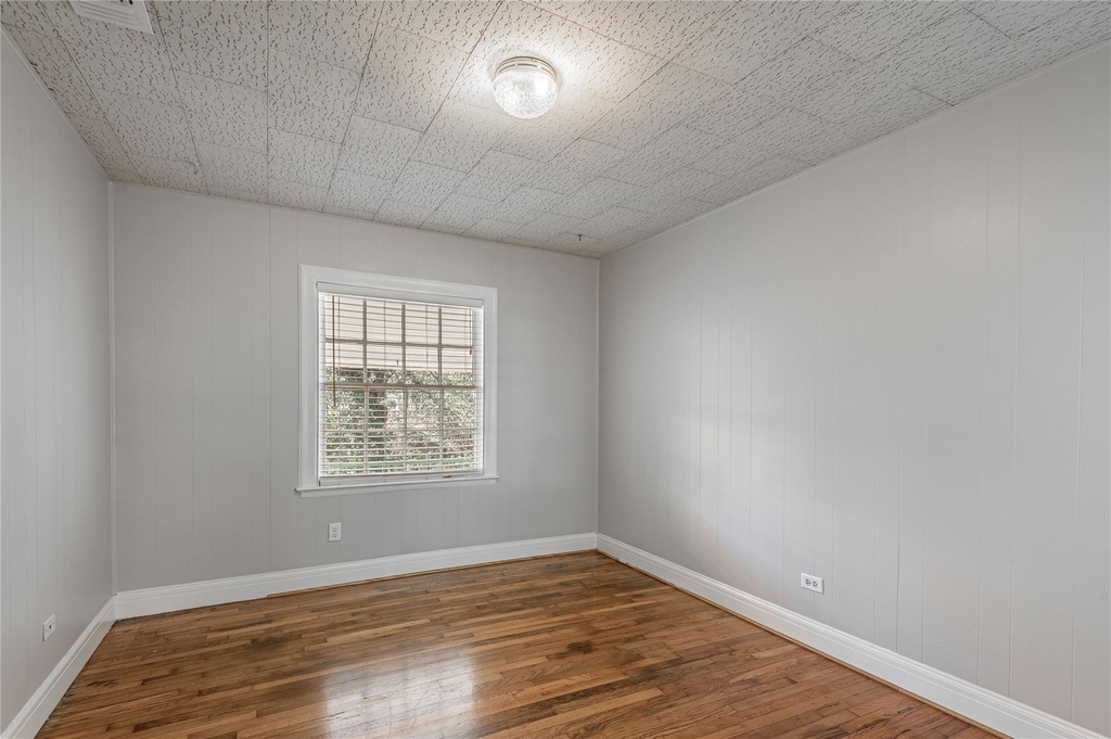 1415 22nd Street - Photo 6