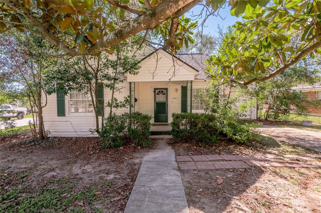 1415 22nd Street - Photo 1