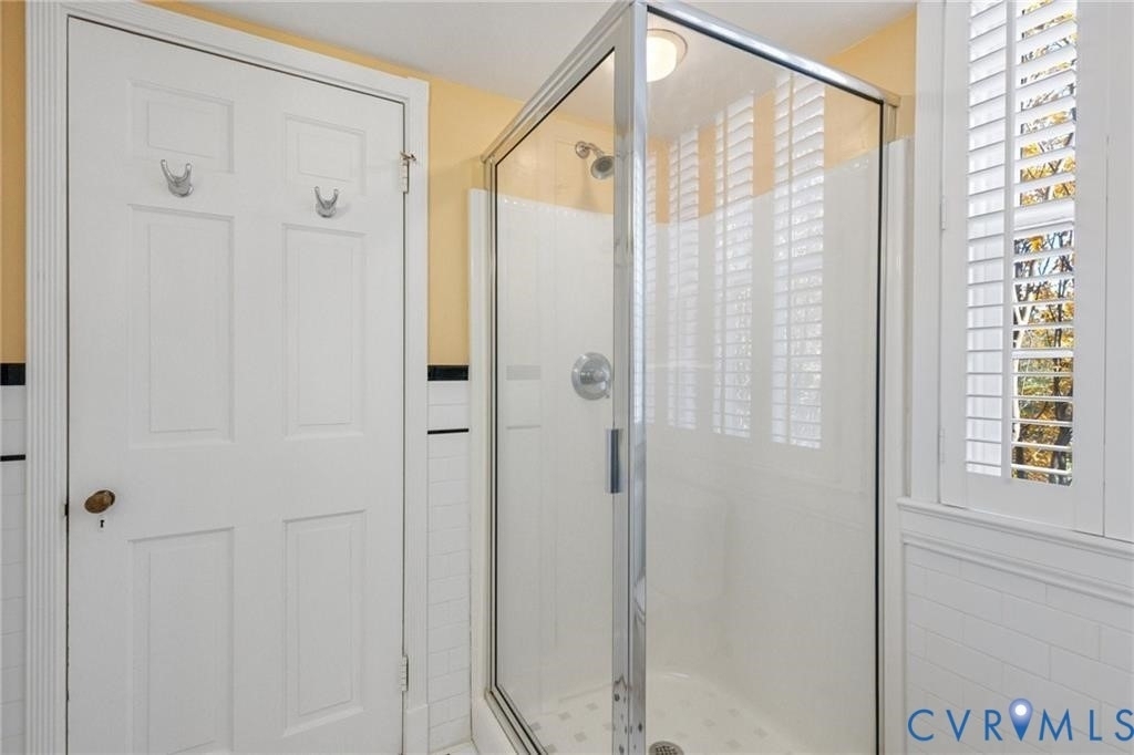 27 W Locke Lane - Photo 8